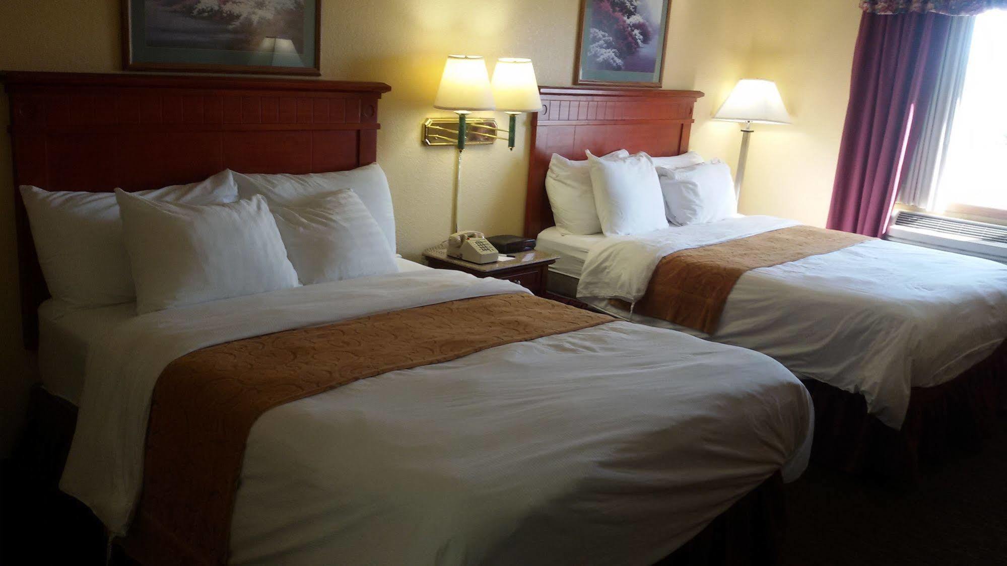 Grandstay Hotel And Suite Waseca Exterior foto