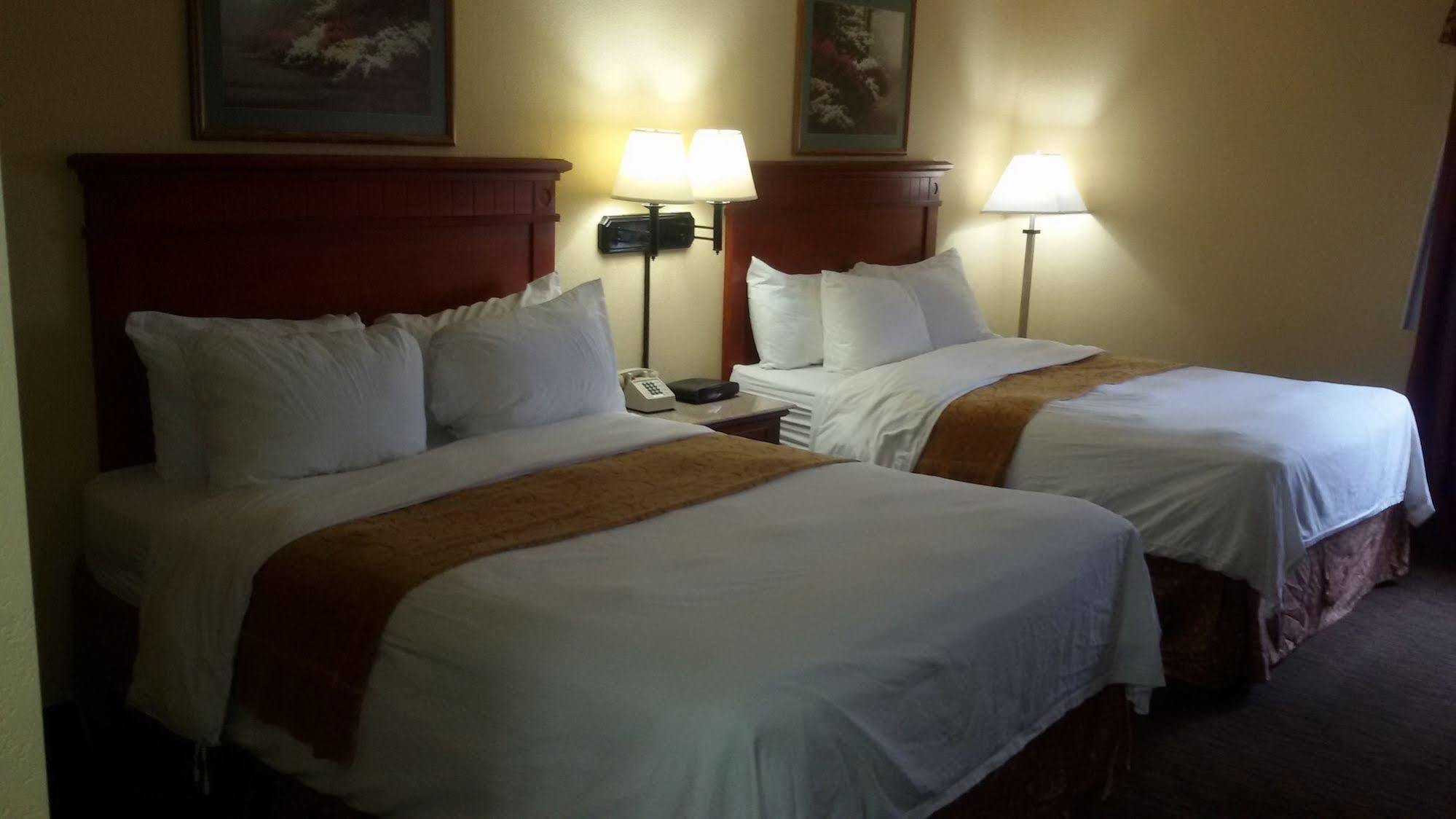 Grandstay Hotel And Suite Waseca Exterior foto